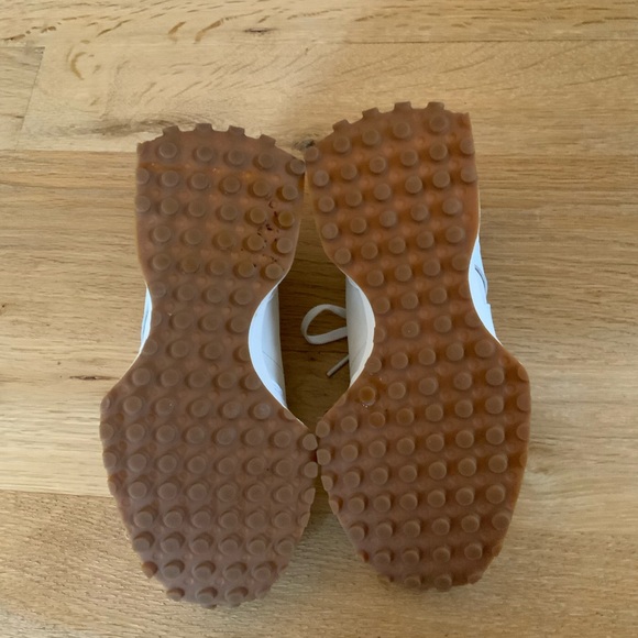 White New Balance Women's 327 | - Picture 13 of 13